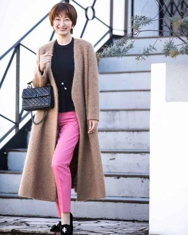  『伊藤真知』他们的基础款也不一般 每一件都能穿很多年