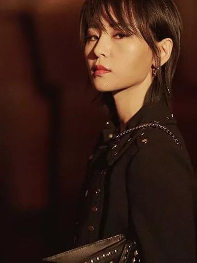 瘦20斤的周笔畅不输杨幂？别信“骨架大没法瘦”！