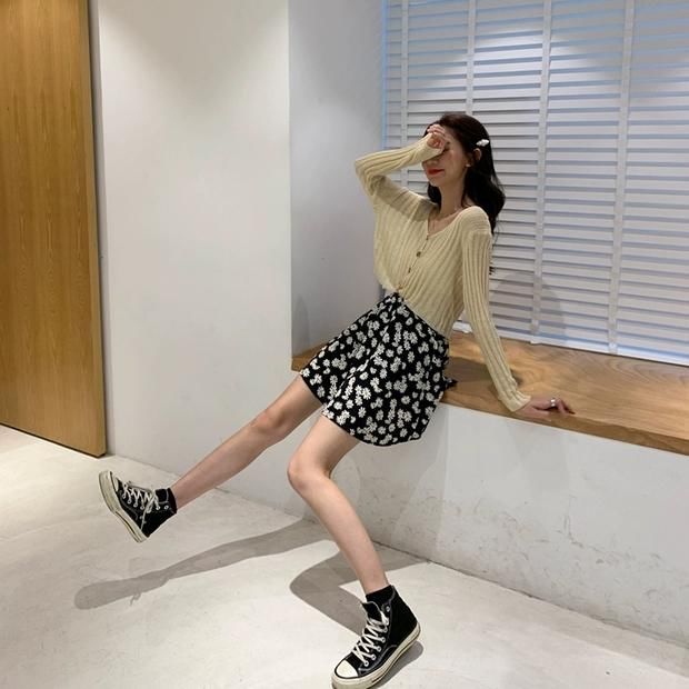  #碎花#初夏最in的碎花元素，教你穿搭小技巧，让你秒变时髦精