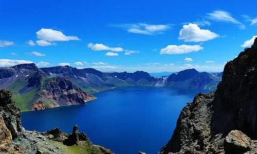 长白山究竟隐藏着什么秘密,日本每年都花费巨资对长白山进行勘测