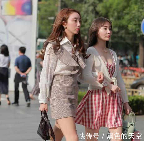 街拍图5的“小兔子”比西瓜都大，我忍不住多看几眼，这波不亏