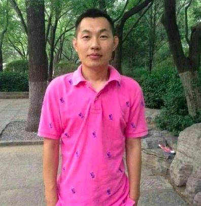 高铁座霸真实身份确认,迫于舆论公开道歉,大家觉得可以原谅吗