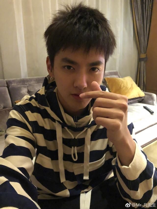 造谣吴亦凡吸毒被索赔55万，网友无力偿还，吴亦凡这举动圈粉了