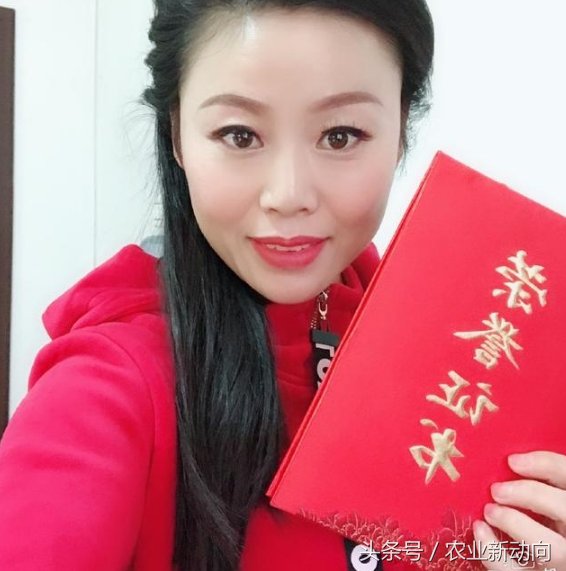 草帽姐终于忍无可忍了，澄清炫富的理由，网友:骗人当然心累了