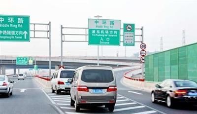开车技巧：新手第一次上高速，有哪些注意事项？