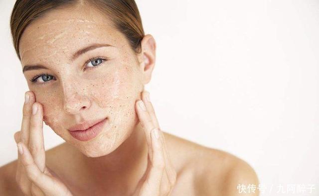  『洗脸』这样洗脸=毁容，很多女生却一直在用，难怪越长越丑！你中了几个