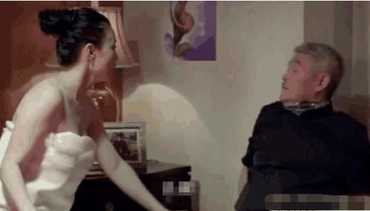 关婷娜这么胖,为什么还有人说她美,看了她穿衬衫的样子就懂了