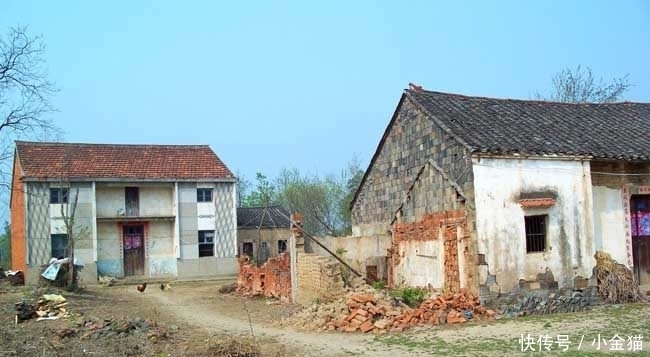  「惩罚」今年起，农村翻建房屋有新规定，5种情况禁止翻建，违者