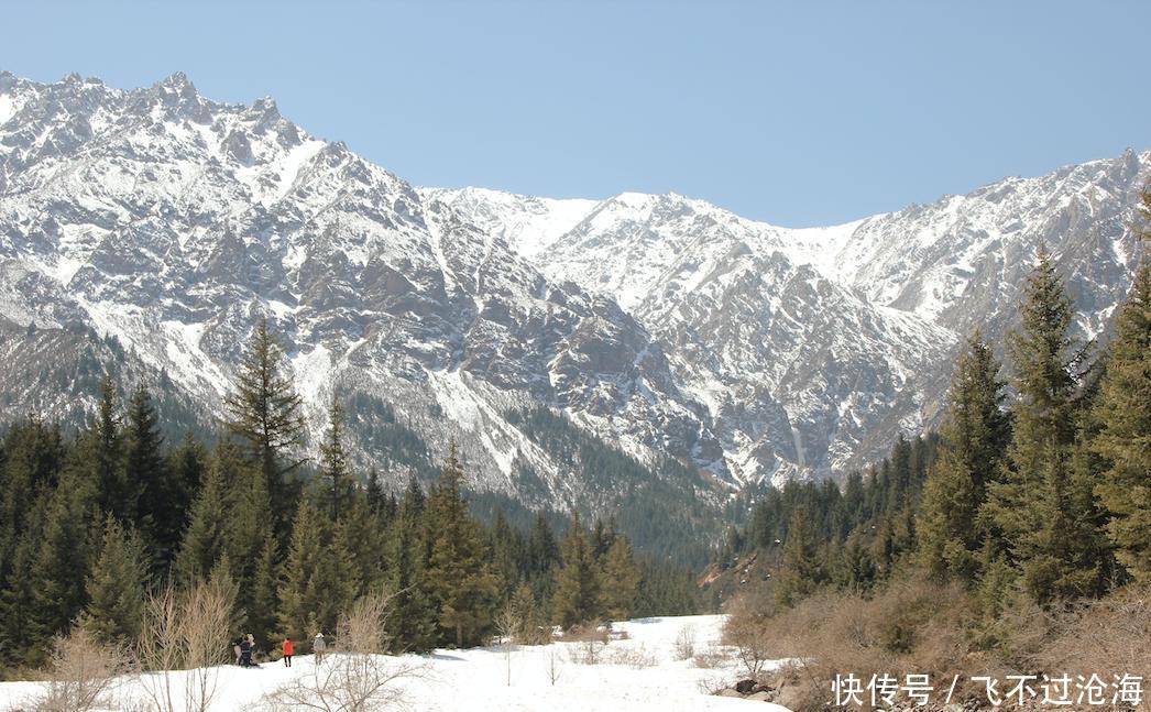  『齐名』甘肃张掖马蹄寺，和莫高窟齐名的石窟群，1600年藏传古寺如此迷人