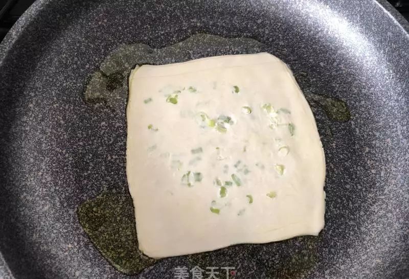 适量:馄饨皮,原来还能这么吃!做法简单又好吃,一学就会!