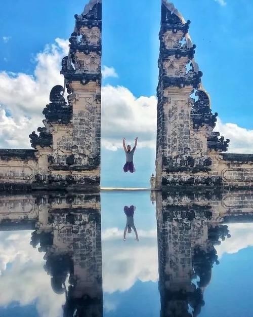 对不起，你朋友圈里的网红景点都是骗人的！