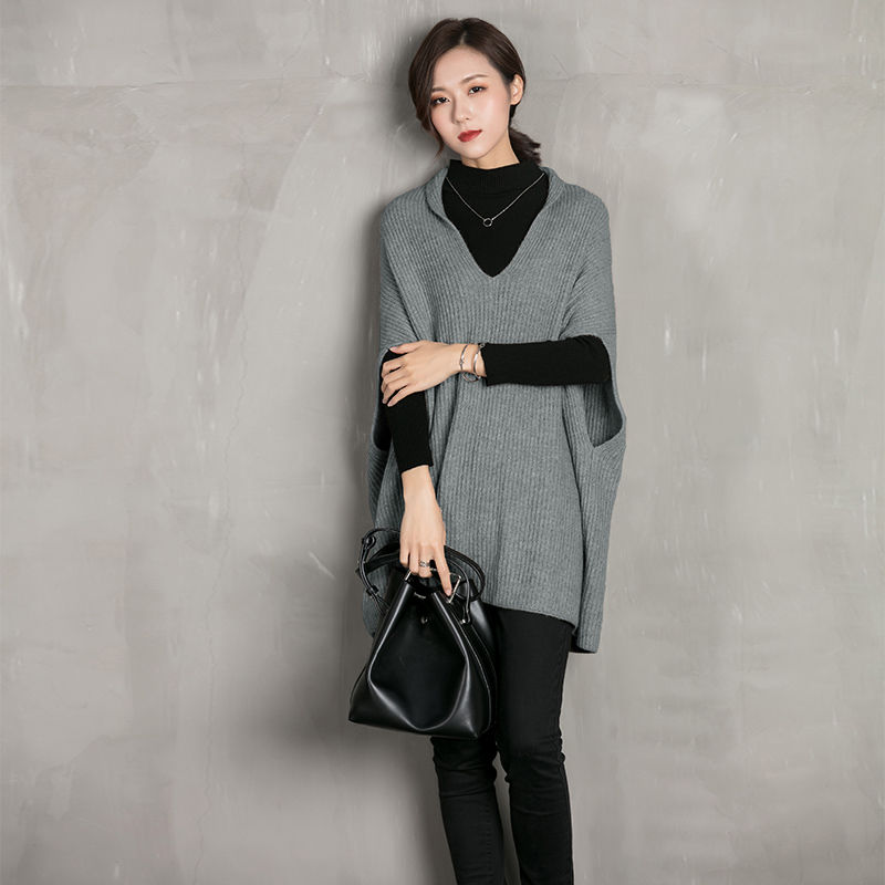 上海旅游回来，婆婆把裙子都扔了!换上这洋气针织衫，美到不敢认