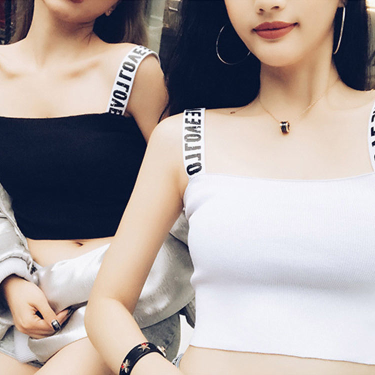 难怪越来越多的女人不穿裙子，炎炎夏日穿这样的吊带背心，超好看