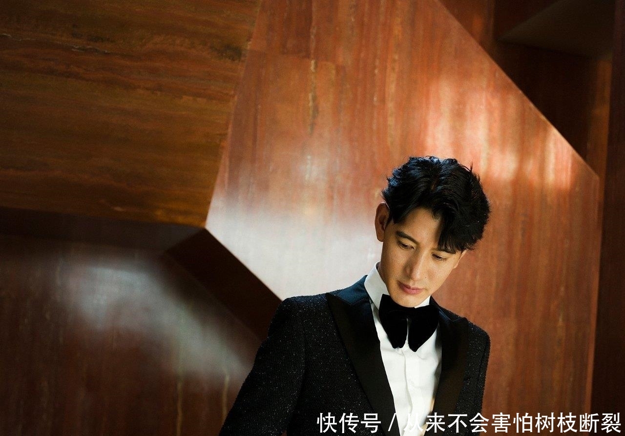 「低调」梁洁谈恋爱有多低调?如今已订婚,未婚夫原来是“藏版王力宏”!