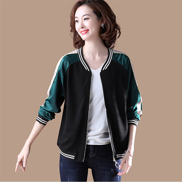 个子矮女人不要怕!穿这棉麻小衫+短外套，即使配平底鞋都显高个