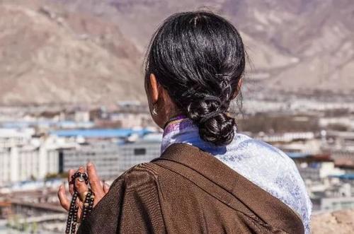 内地人到西藏有高原反应，那西藏人来内地会怎么样？看完涨知识了