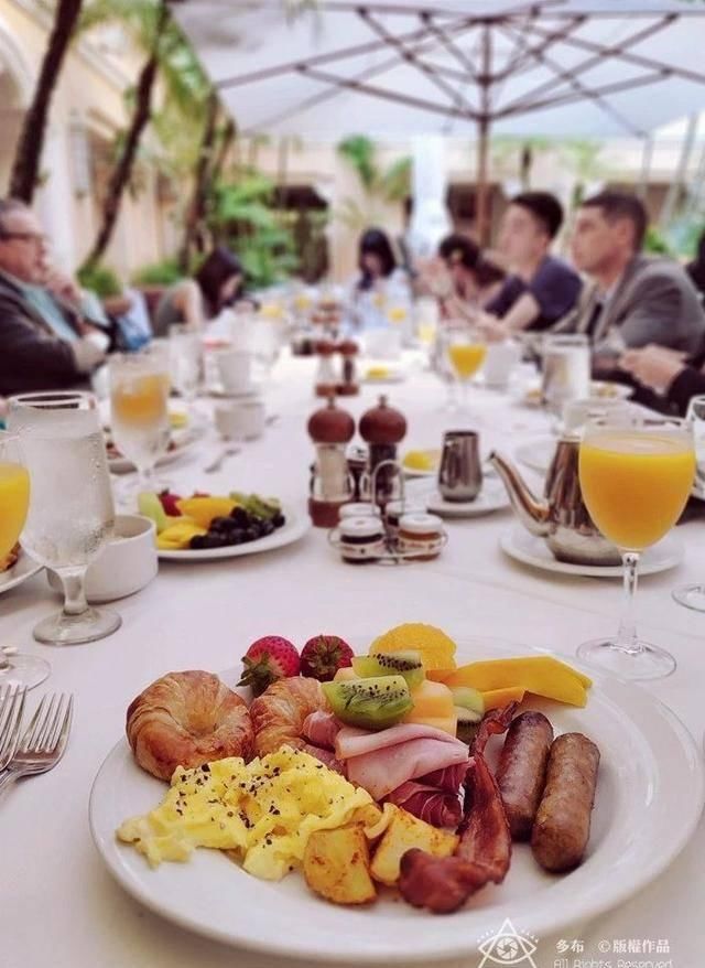 沙滩热风比基尼，这座城市无比热辣，难怪全球明星都爱来这儿度假