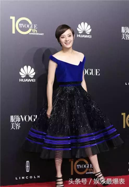 孙俪身穿短裙真的美翻了！网友喊话邓超：快把娘娘藏家里吧