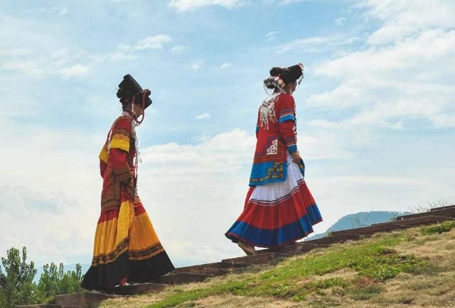 云南有个奇怪又刺激的民俗，竟然延续了1000多年