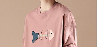 若你马上180斤,尽量少穿紧身裤,多穿大码装+平鞋,巨显瘦美