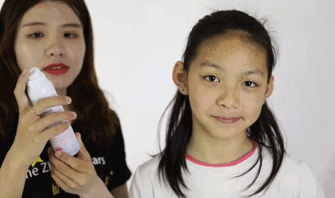 3秒极速美白，清爽、透气、不粘腻，这款防晒喷雾让你瞬间从非洲