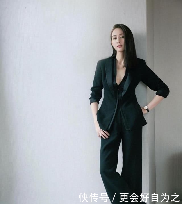 『设计』张钧甯美得真让人嫉妒!穿条纹衬衫配9分阔腿裤,自带高级感炸裂