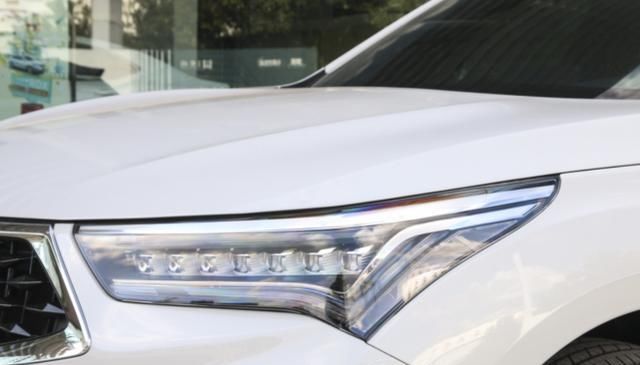 车型:被“遗忘”的本田旗舰车,气场不输BBA!全系搭2.0T+10AT,无人懂