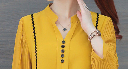 头次发现!这小衫，比真丝还洋气百搭，43岁以上女人中秋穿正好