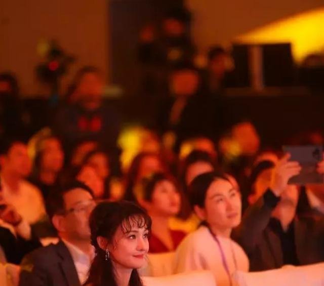 范冰冰获2019年公益人物奖