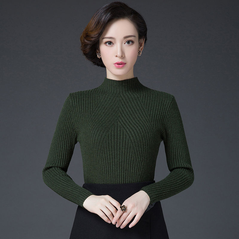 聪明的女人应该学会这样穿，新款羊绒衫+直筒裤，保暖显嫩美