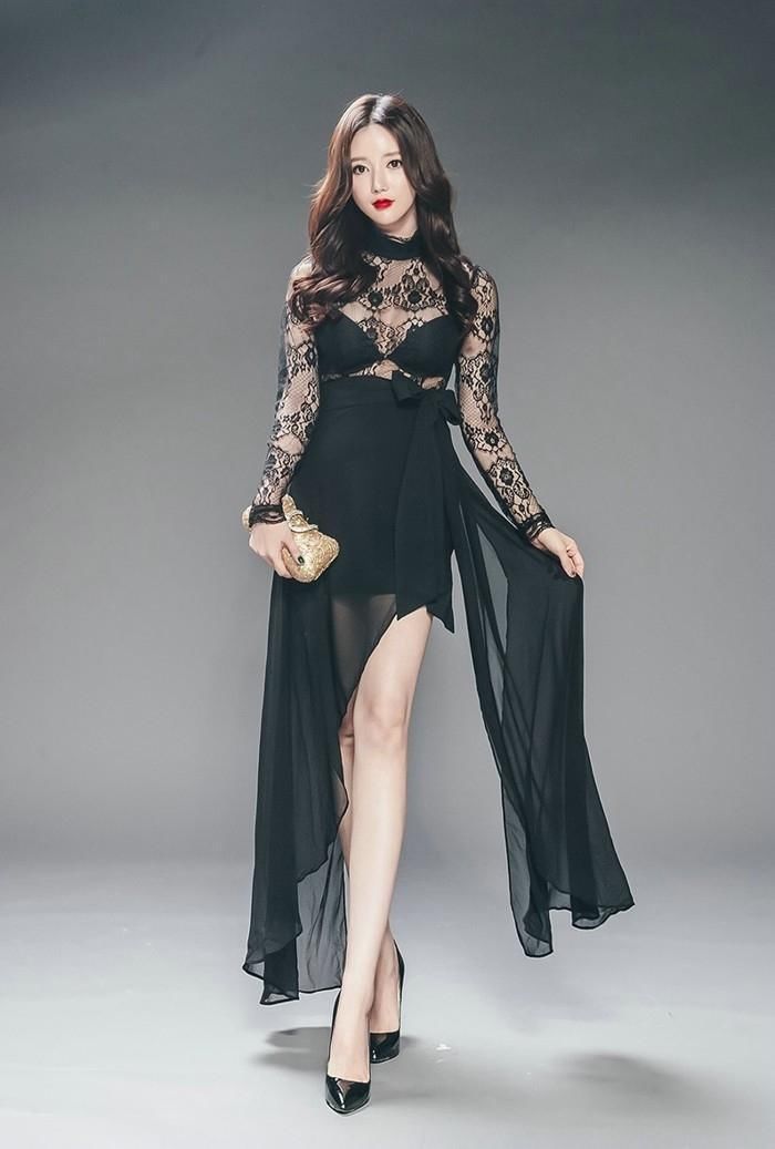 大长腿细腰美女嫩模穿黑蕾丝透视长裙，拍性感写真让人大饱眼福！