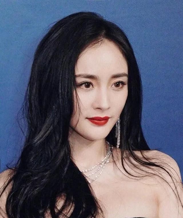  『过时』“黑长直”早就过时了!2020年流行这4种“发型”