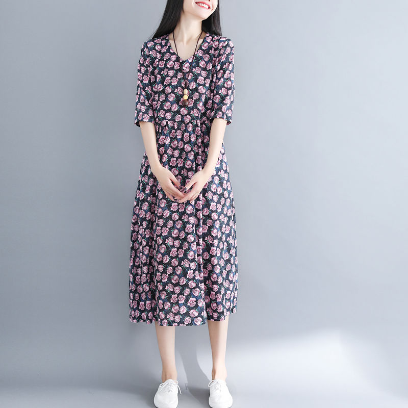 入秋早晚凉!爱美女人别穿打底裤!试试这印花裙，照样美到起飞