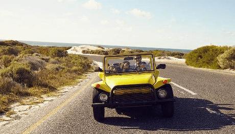 川藏线上穷游女举着“求混账”牌子，还有其它暗语，有什么含义吗