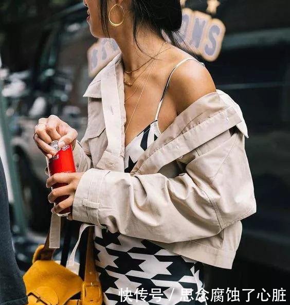 今秋刘雯、周冬雨抢着穿的裤子，竟然这么大有来头！