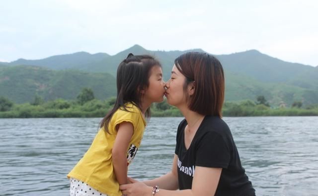 一家三口自驾北方05天:边陲小城集安,在鸭绿江边看两个不同世界