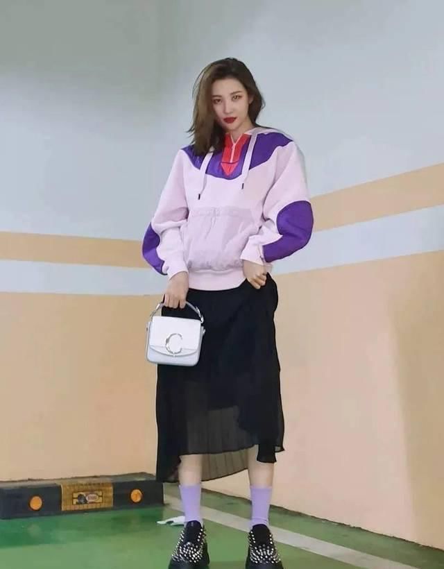  春天■微胖身材怎么搭配？这样穿120斤秒变90斤！