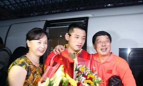 张继科深夜发文说了什么？当年与队友分手竟是这个原因