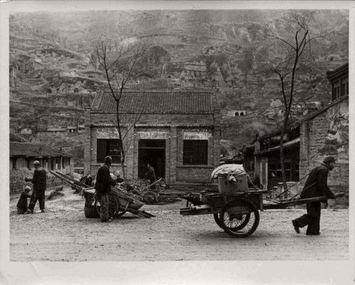 外国摄影师镜头下的1960年代延安