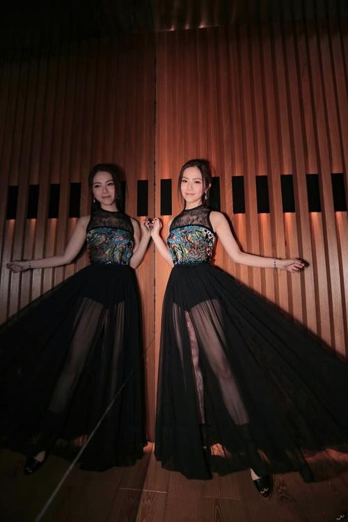 邓紫棋很惊艳了！镶钻薄纱裙露“三角区”性感起来挡都挡不住！