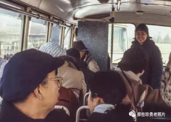 回顾1979年代的中国老照片
