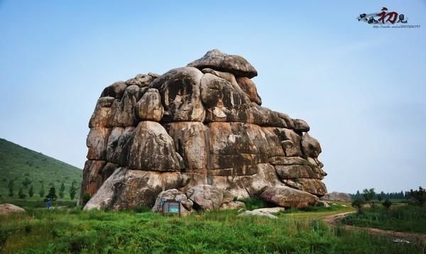 中国最狭长的省份：相邻省份共有8个，和俄罗斯、蒙古接壤