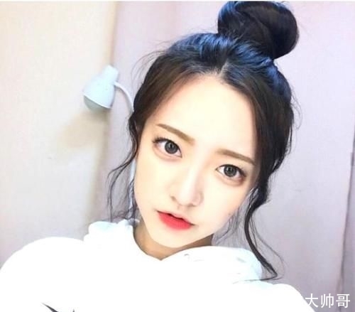  『脸部线条』女生换发型前看这里！男生心目中最爱的TOP 10女生发型排行榜