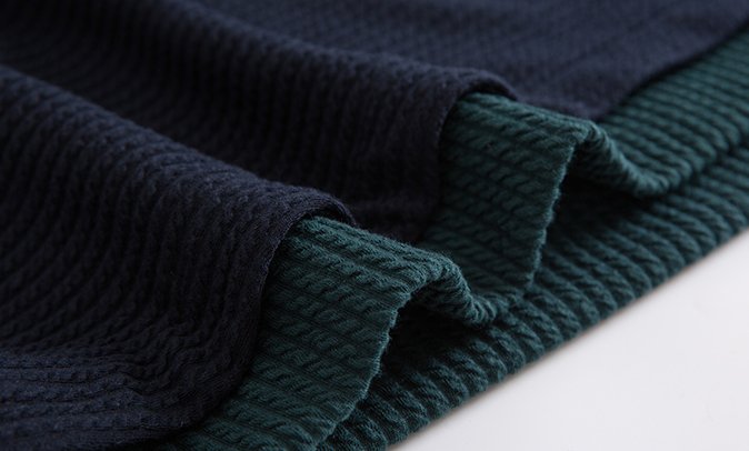 被表嫂身上的“针织衫”,一眼吸引,今年流行这么穿?美到犯规