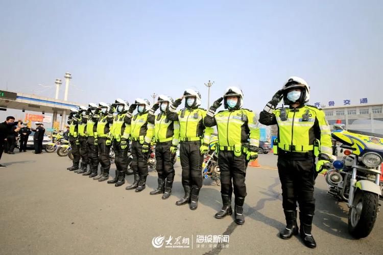  #迎接#全城瞩目！刚刚，英雄到家了！日照“最高礼遇”迎接！