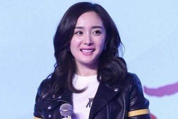 杨幂有一个大事件,知名博主质疑杨幂,你真的缺钱吗?