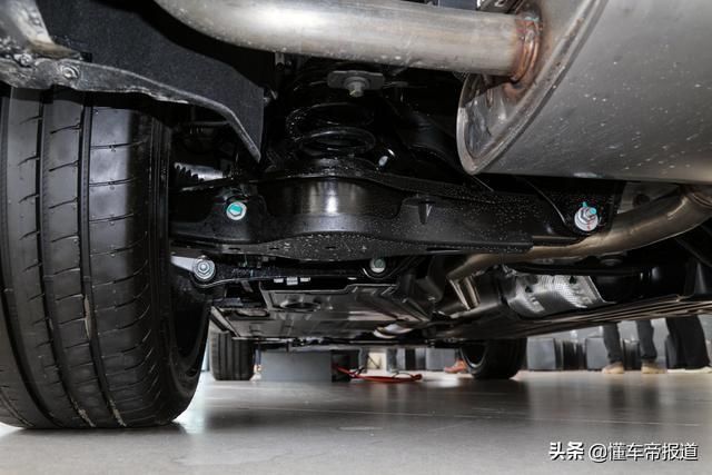  [比普通版车]想要不一定能买到，6.7秒“破百”，静态体验领克05时间限量版