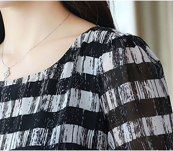 三伏天!上海女人不穿裤子?真的大开眼界，长见识了