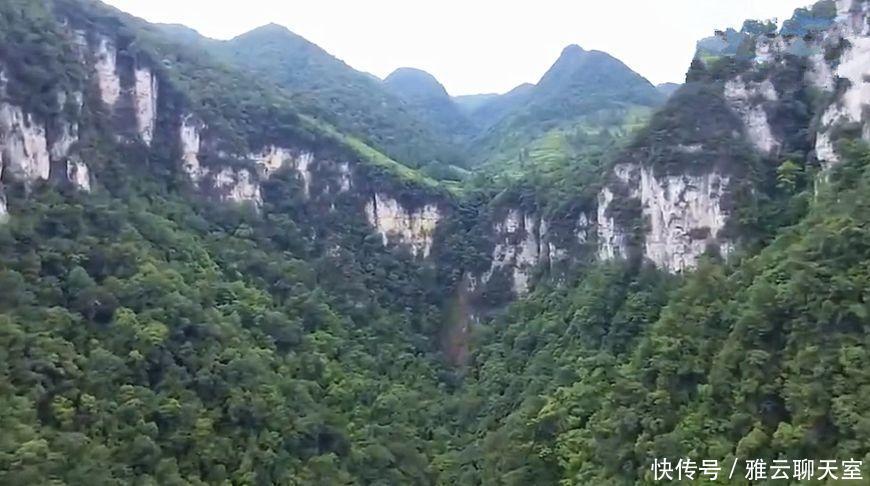 贵州天坑里仅住着一户人家, 怎么劝都不搬走, 因为舍不得一样东西