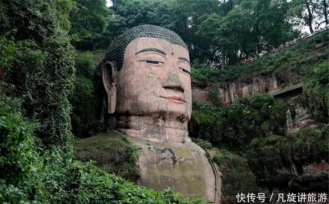 国内一世界级佛像被修复好，外国网友纷纷赞叹，中国人什么都能修